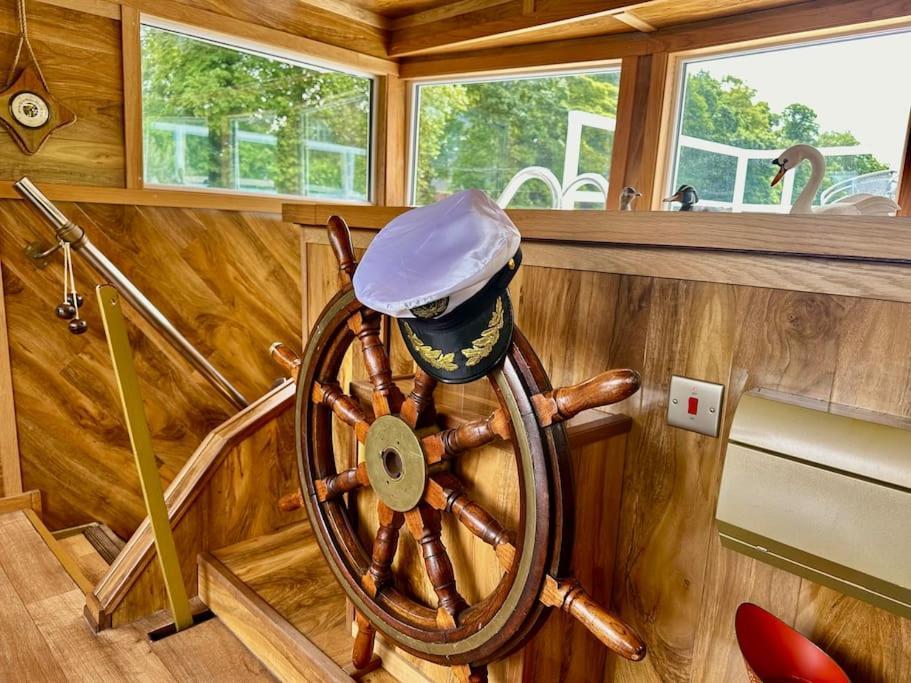 Unique Houseboat Experience I Central City Break York Eksteriør bilde